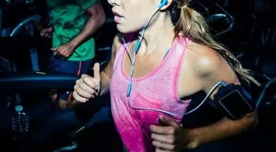 Recenzja JBL Synchros Reflect w AppleMobile.pl 3