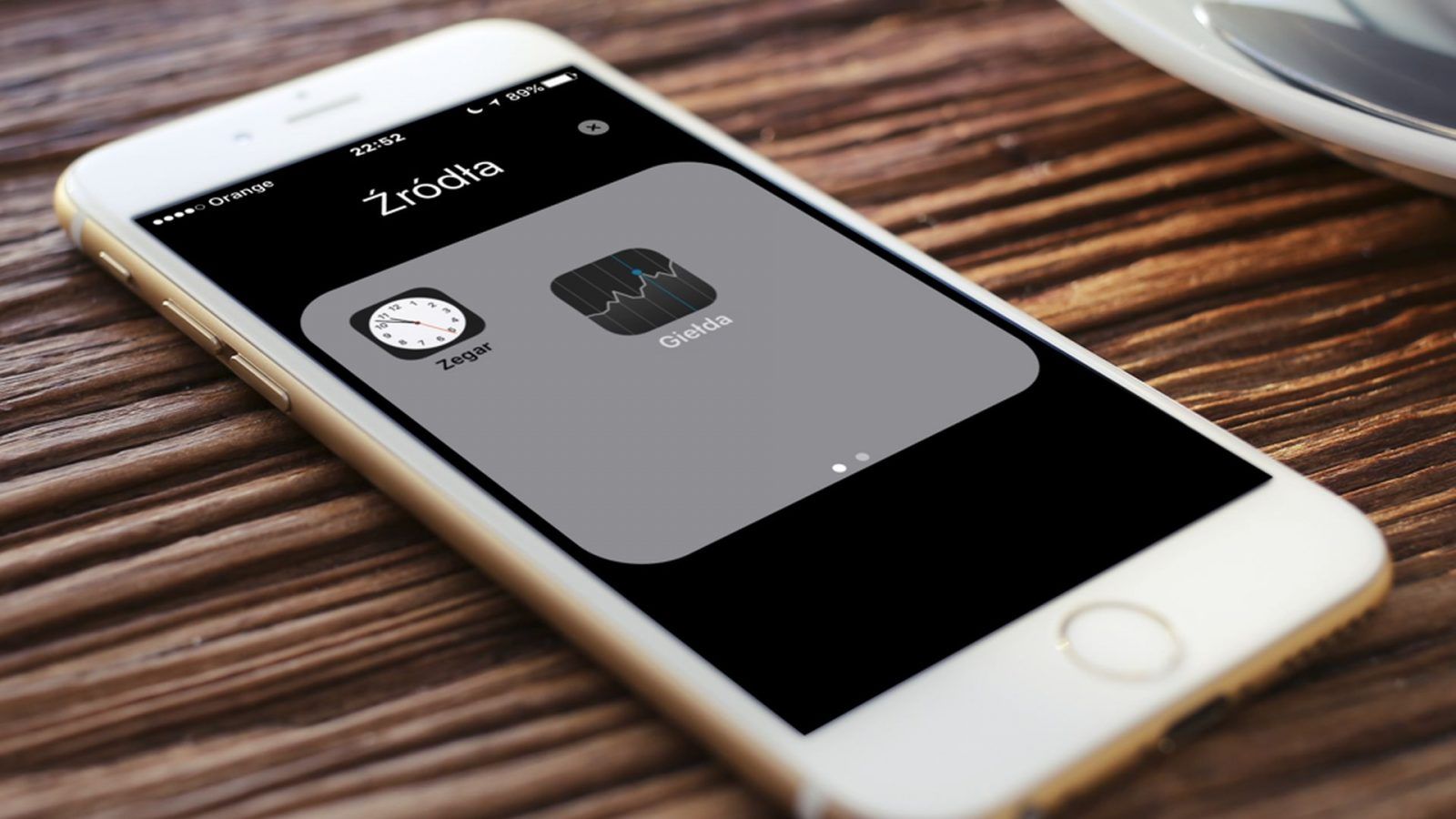 Jak ukryć ikony aplikacji w iOS 9.3 bez jailbreaka?