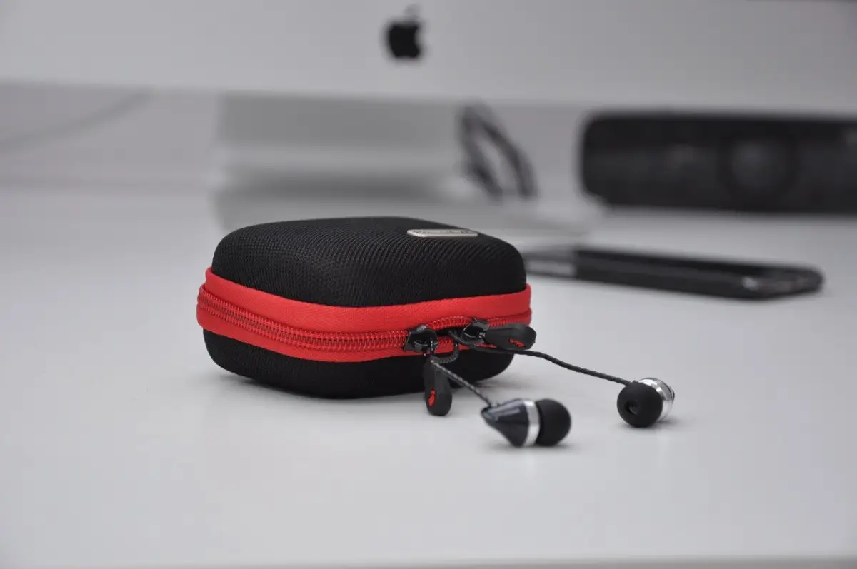 Recenzja Brainwavz M1 w AppleMobile.pl 3