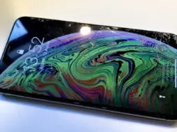 naprawa ekranu iphone x xs xsmax xr