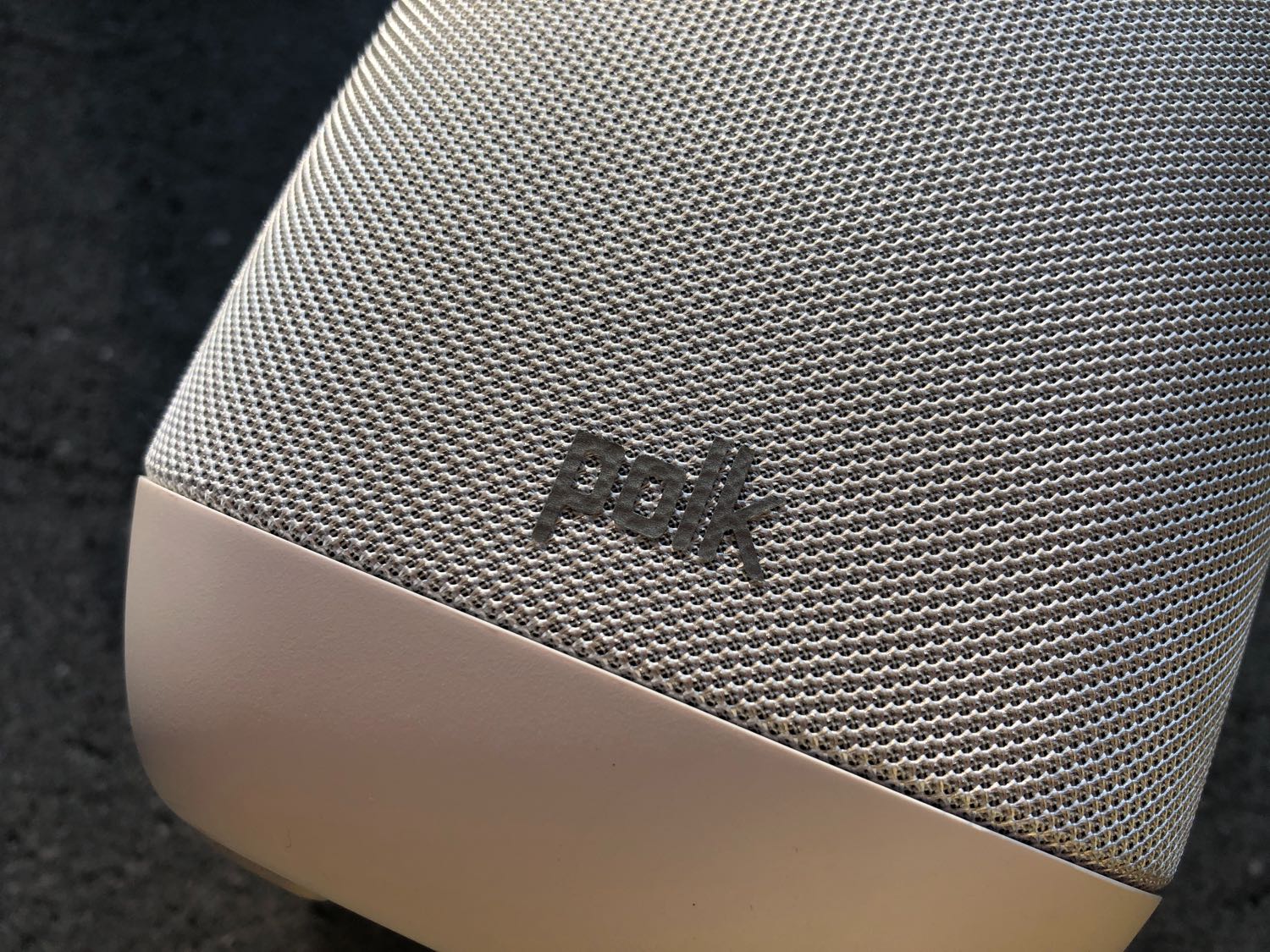 Test Polk Audio Assist