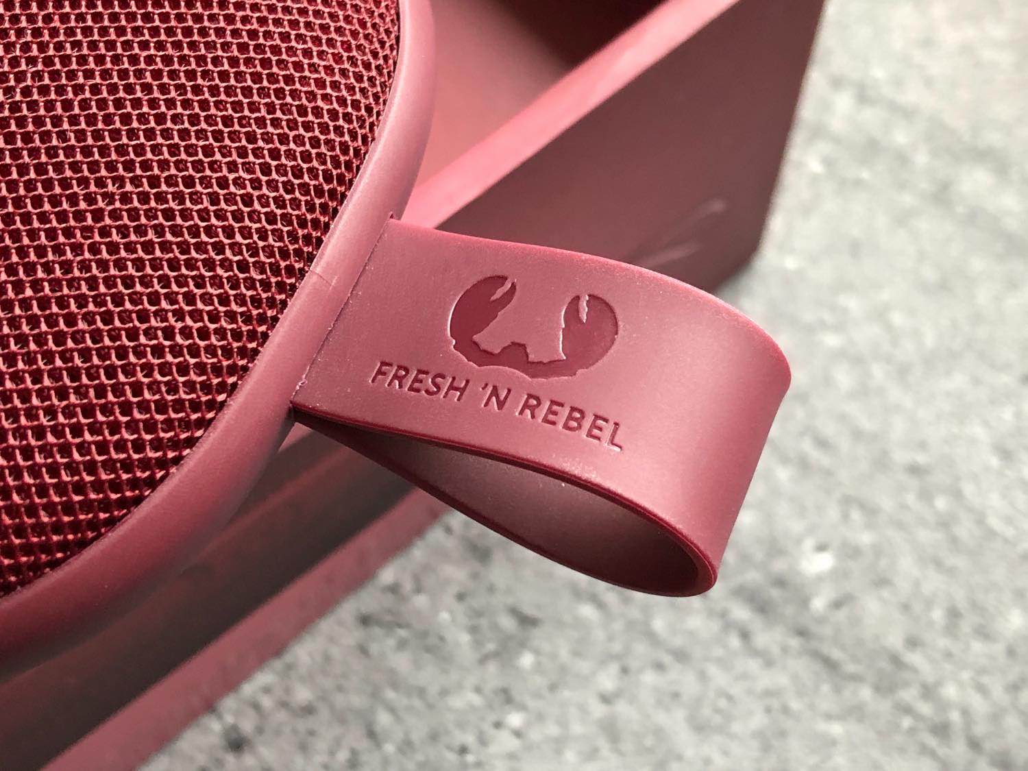 Test Fresh 'n Rebel Bold X