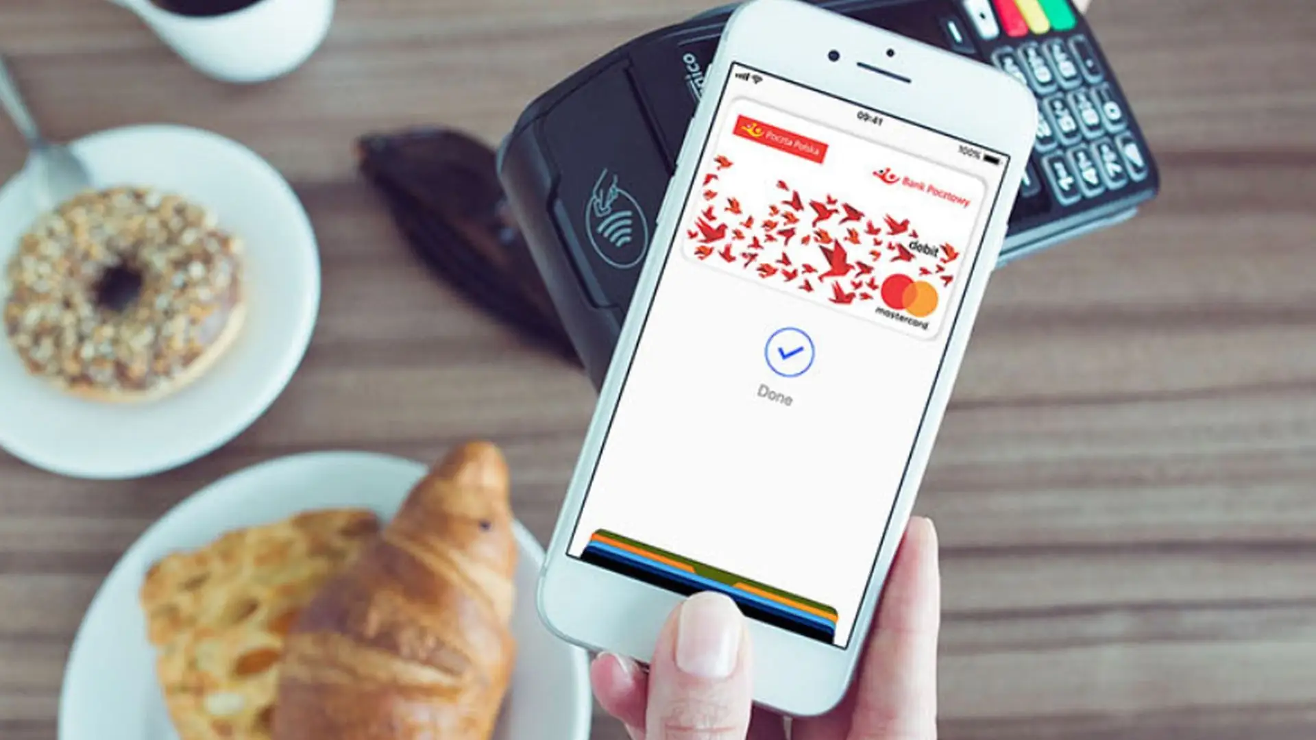 Usługa Apple Pay dostępna od dziś w Banku Pocztowym