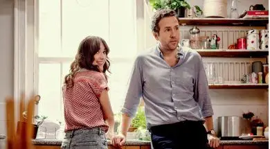 Serial„Trying” dostępny w usłudze Apple TV+ 1 maja