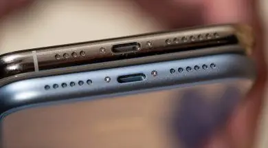 iphone-xr-ports-100779314-large