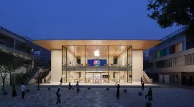 Apple_sanlitun-beijing-opening-exterior-07162020_Full-Bleed-Image.jpg.large