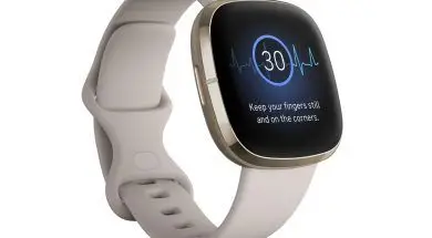 Fitbit_Sense_3QTR_Core_Lunar_White_ECG_Reading_72dpi_SH