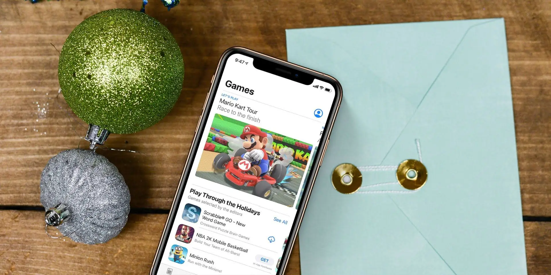 Wydatki w okresie świątecznym w sklepach App Store i Google Play