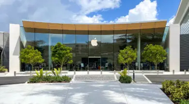apple_dadeland_front_view