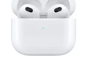 Etui od słuchawek AirPods 3 generacji jest odporne na wodę i pot