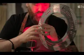 Pokazane efekty specjalne oraz kostiumy z serialu Fundacja