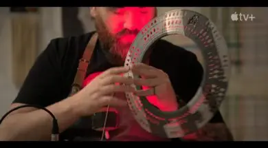 Pokazane efekty specjalne oraz kostiumy z serialu Fundacja