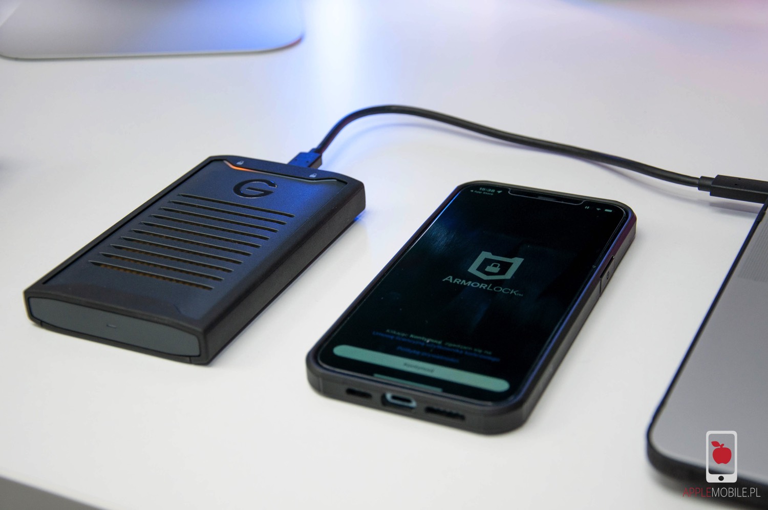 G-Technology ARMORLOCK NVME SSD 2TB a iPhone