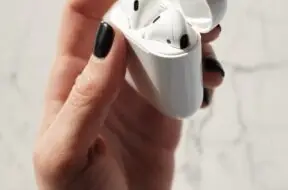 etuinaairpods1