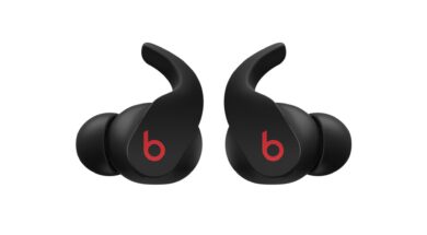 Dostępne są już w sprzedaży słuchawki Beats Fit Pro