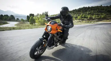 Mio-MiVue-M40-kamera-tylna