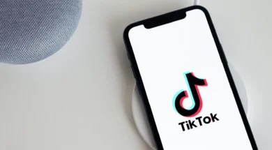 tiktok-iphone-telefon-2