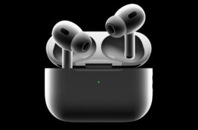 Słuchawki AirPodsy Pro 2 generacji z powiadomieniem o wymianie baterii