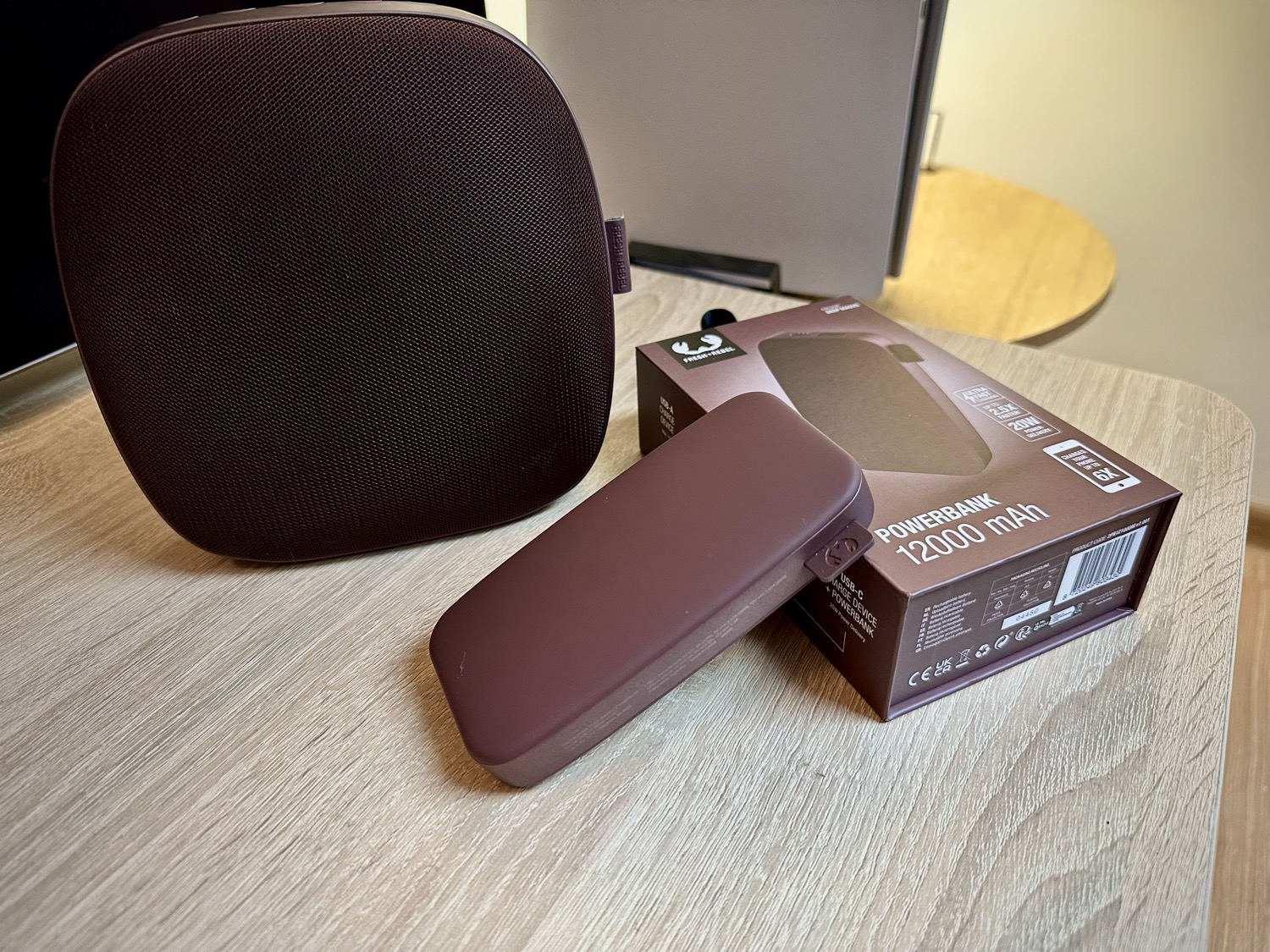 Test Fresh 'n Rebel 12000 mAh