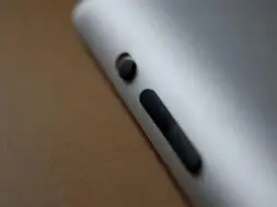 Jeden przycisk do zmiany głośności i brak przełącznika do wyciszania w iPhonie 15 Pro