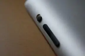 Jeden przycisk do zmiany głośności i brak przełącznika do wyciszania w iPhonie 15 Pro