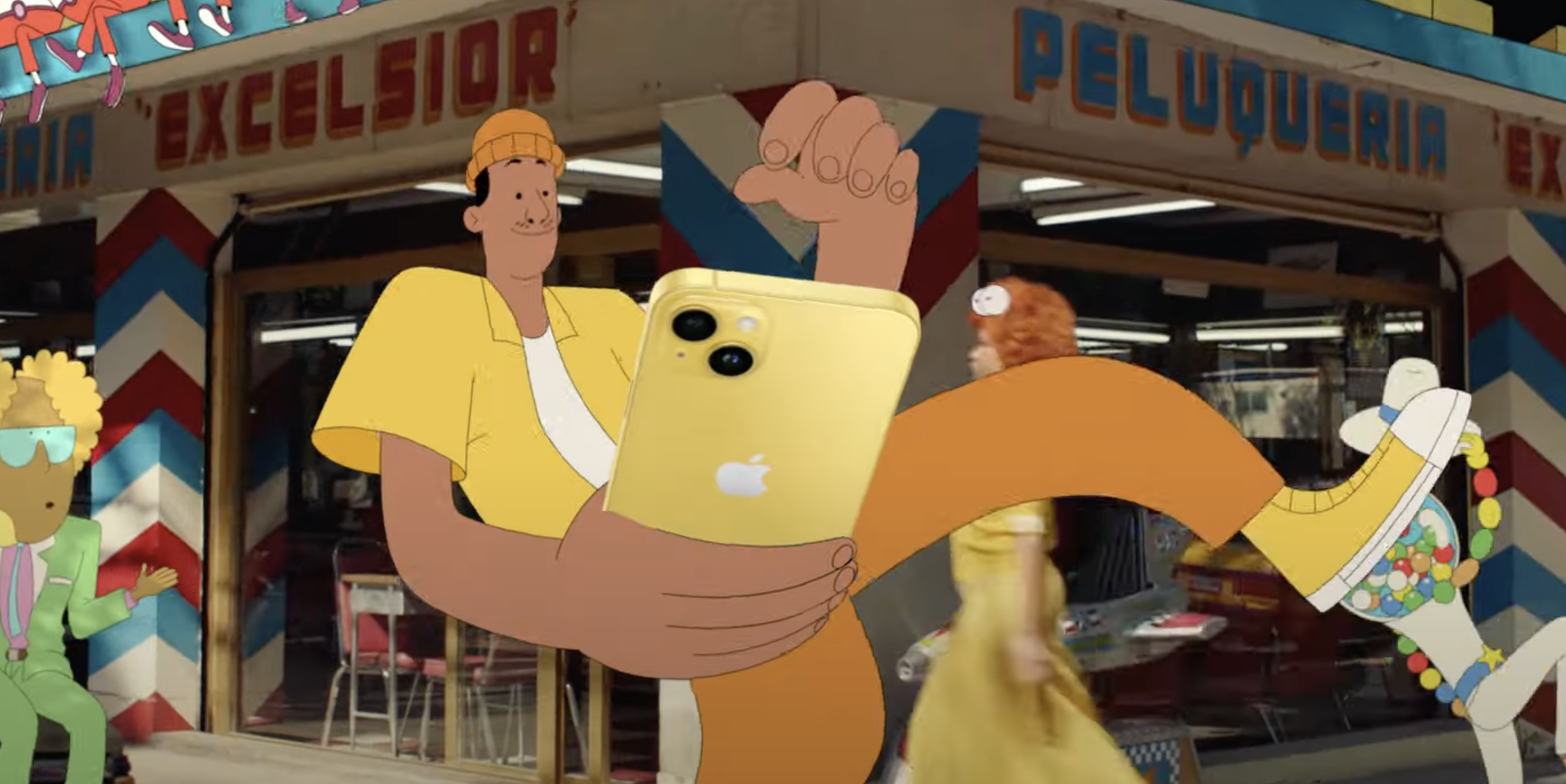 Nowa reklama „Hello Yellow” promująca żółty wariant kolorystyczny iPhone’a 14