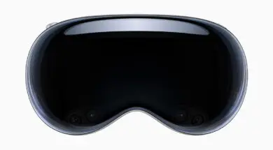 Apple-WWCD23-Vision-Pro-glass-230605.jpg.og