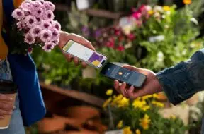 Usługa Tap to Pay jest już dostępna w Wielkiej Brytanii