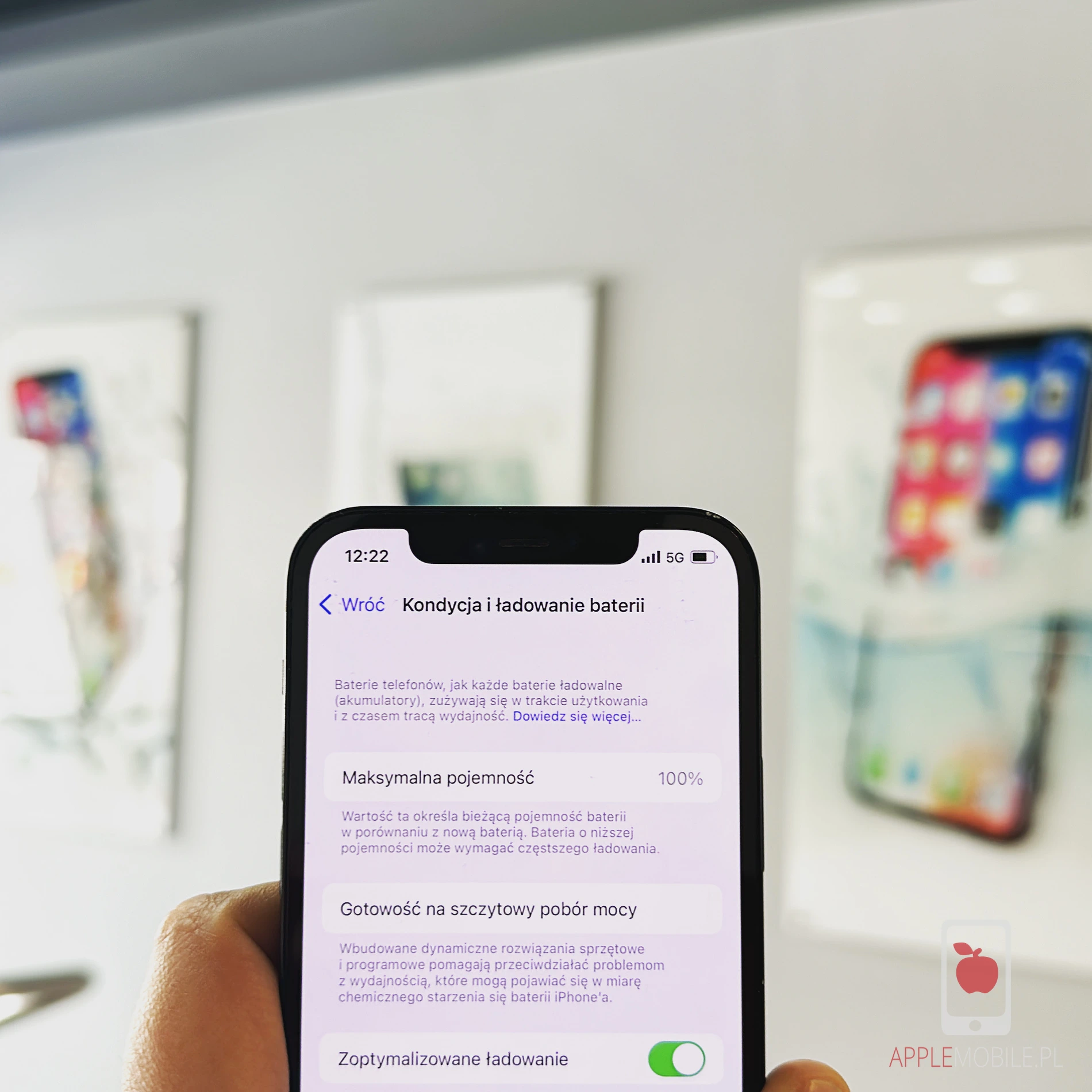 Koszty wymiany baterii iPhone 14 w serwisie.