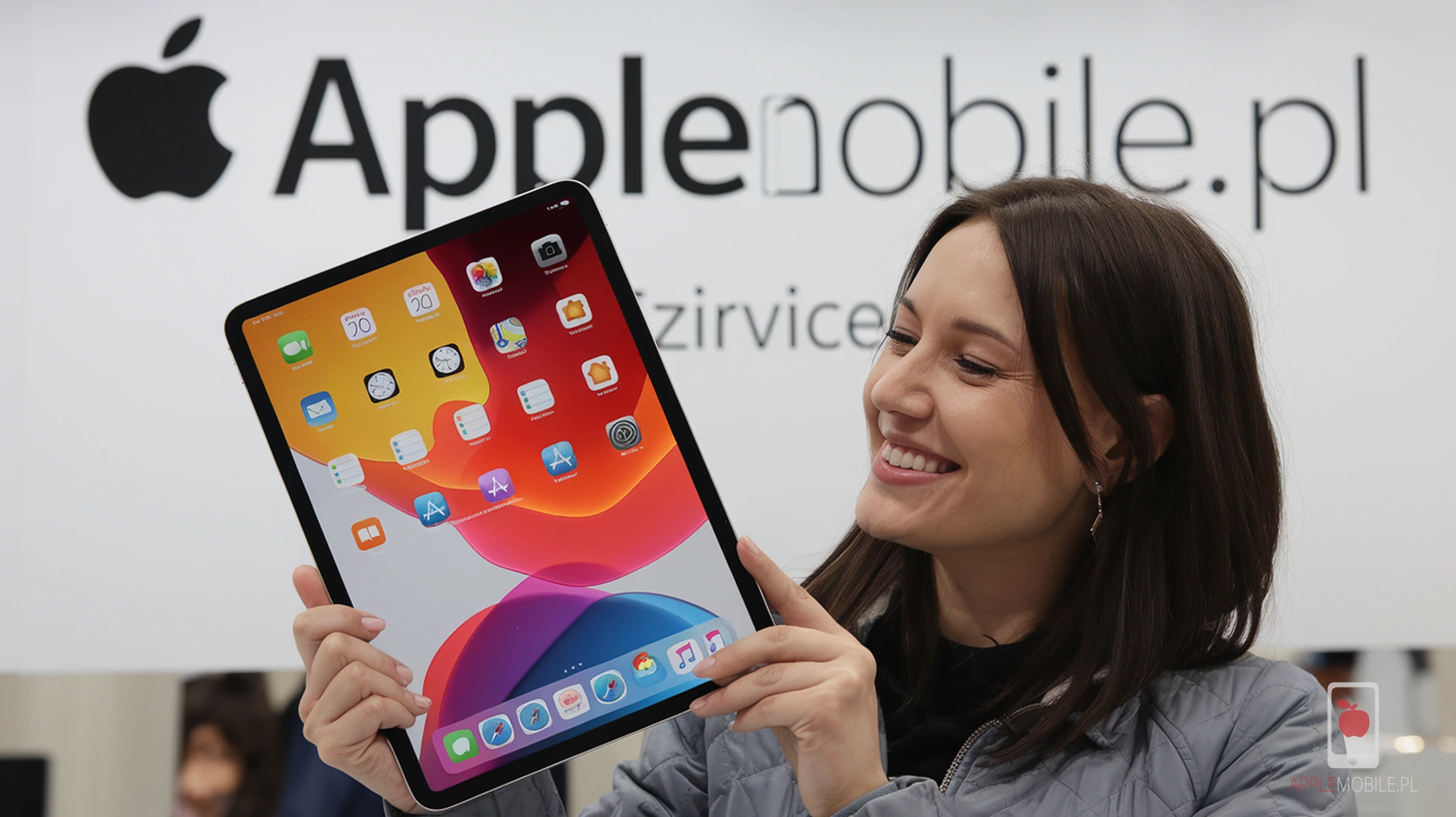 Zadowolona klientka z naprawy ekranu Wymiana szybki i ekranu iPad Pro 12.9" gen 3, 2018