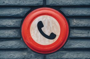 jak blokować niechciane połączenia, jak blokować niechciane wiadomości, blokowanie połączeń w iphone