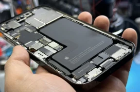 zużyte złącze ładowania w iPhone