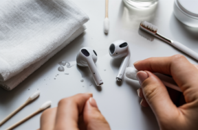 jak wyczyścić słuchawki AirPods, czyszczenie słuchawek AirPods, AirPods spa, serwis który wyczyści słuchawki AirPods, renowacja słuchawek airpods