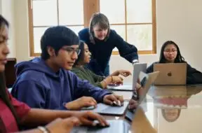 Apple udostępnia nowe zasoby dla nauczycieli