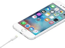 Być może firma Apple wycofa iPhone’y ze złączem Lightning do końca 2024 roku