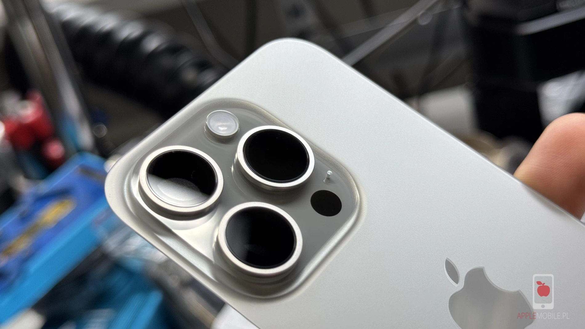 nowa tylna obudowa iphone 16 pro