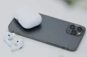 Trwają testy ładowania zwrotnego w iPhone’ach 17 Pro