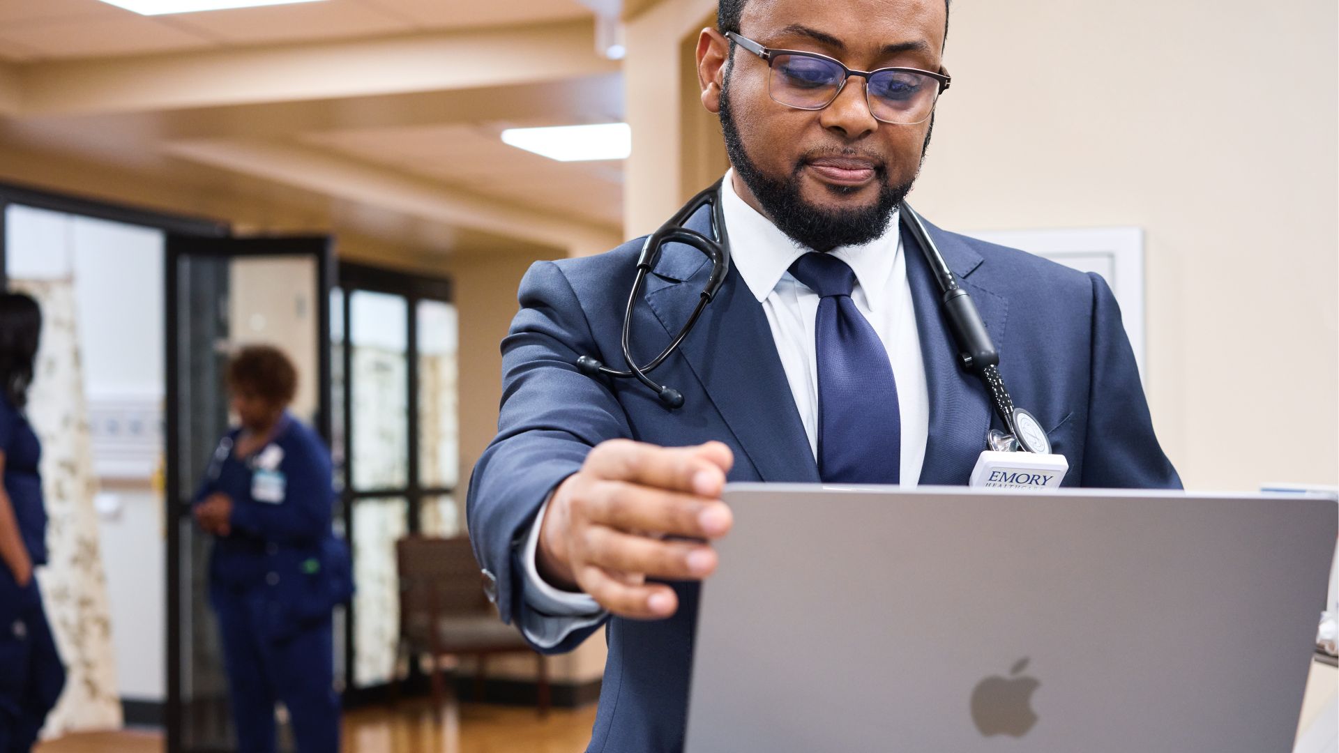 Produkty Apple przekształcają opiekę nad pacjentami w Emory Healthcare