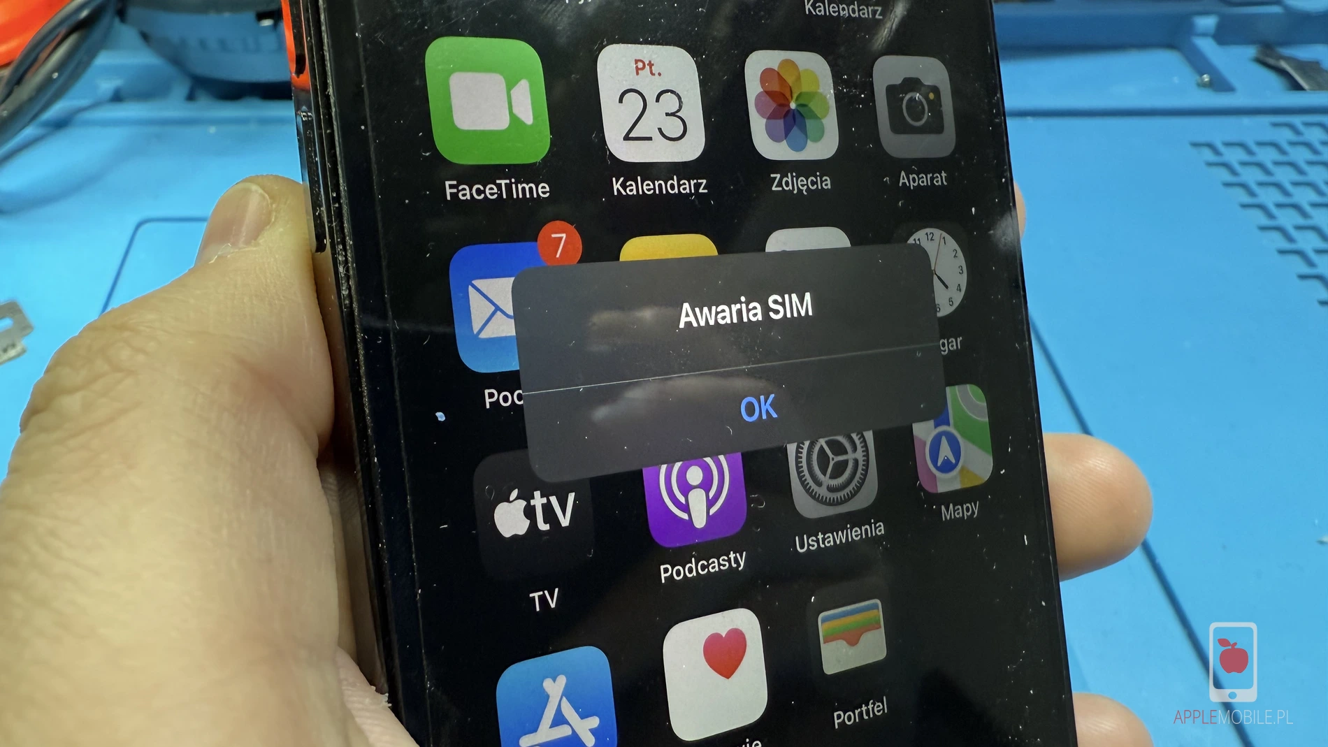 komunikat awaria sim iphone