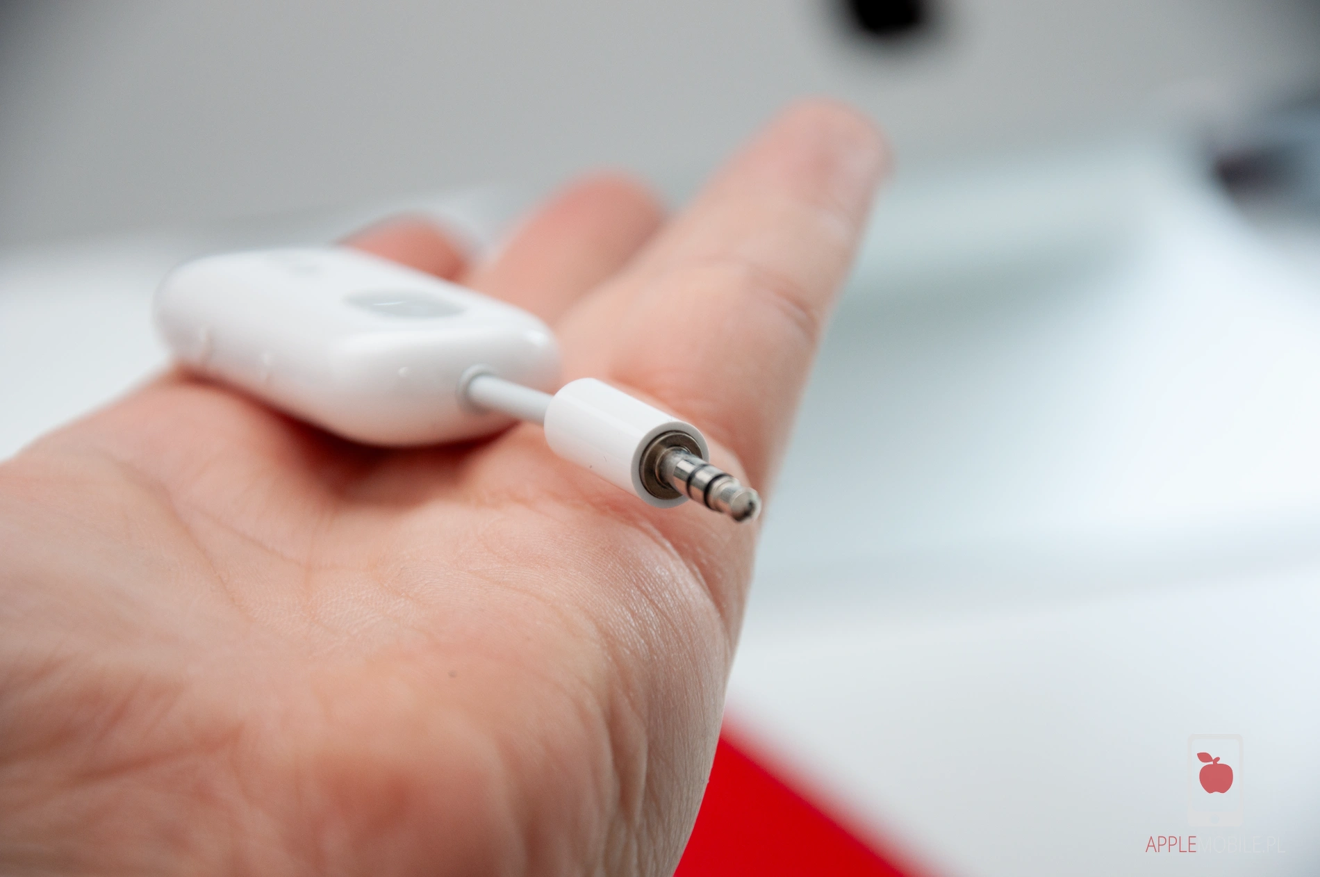 wtyk JACK 3.5mm w adapterze bluetooth