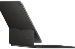 Dostępna czarna wersja klawiatury Magic Keyboard do iPada Air