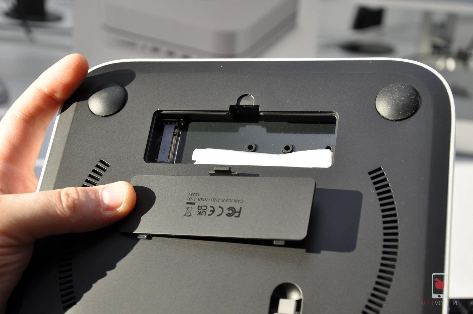 zatoka dla dysku NVME rozszerzająca pamięci komputera Mac Mini 