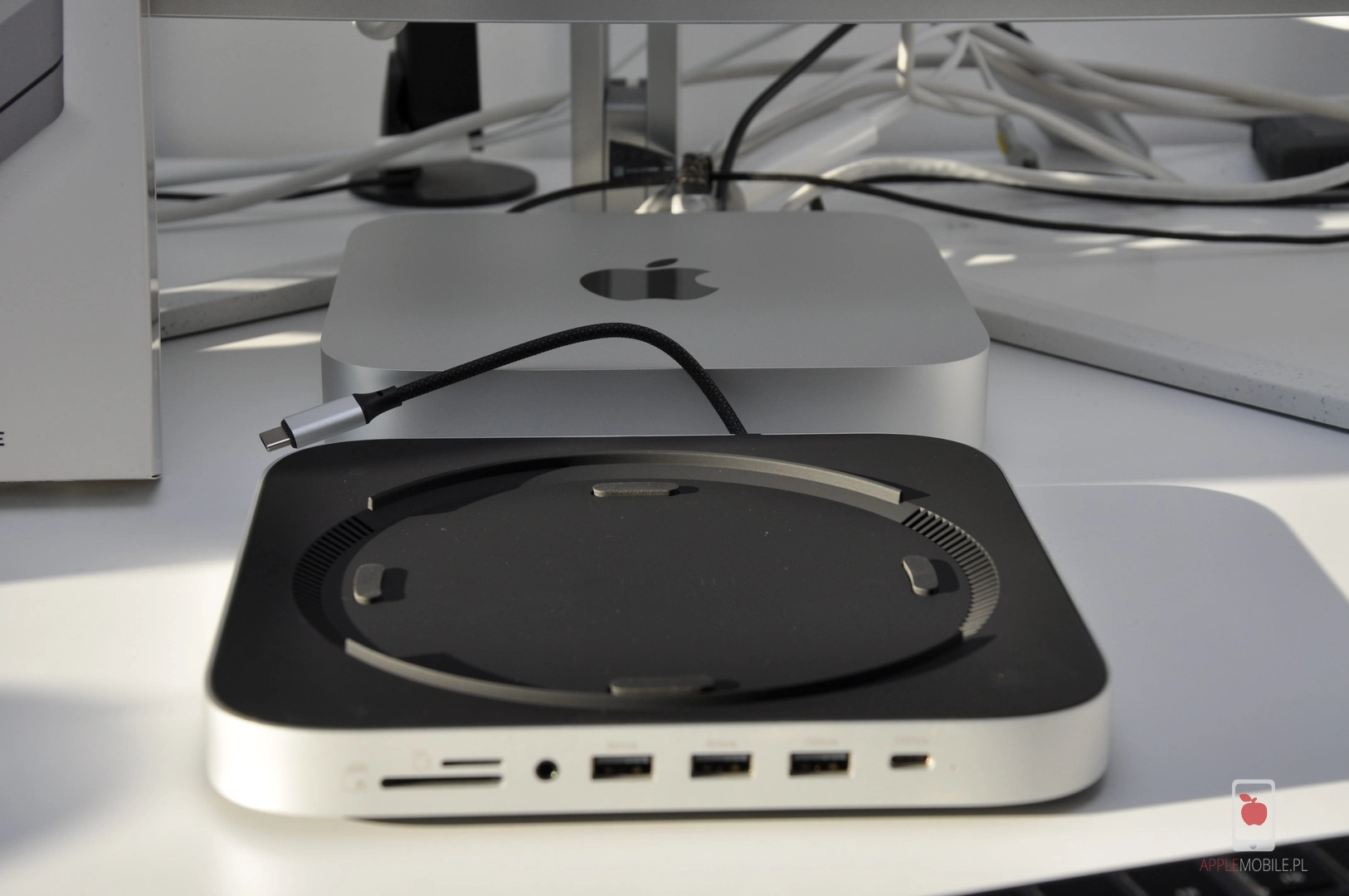podstawka rozszerzająca możliwości komputera Mac Mini M2 Pro