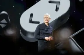 Być może w 2026 roku Tim Cook ustąpi ze stanowiska