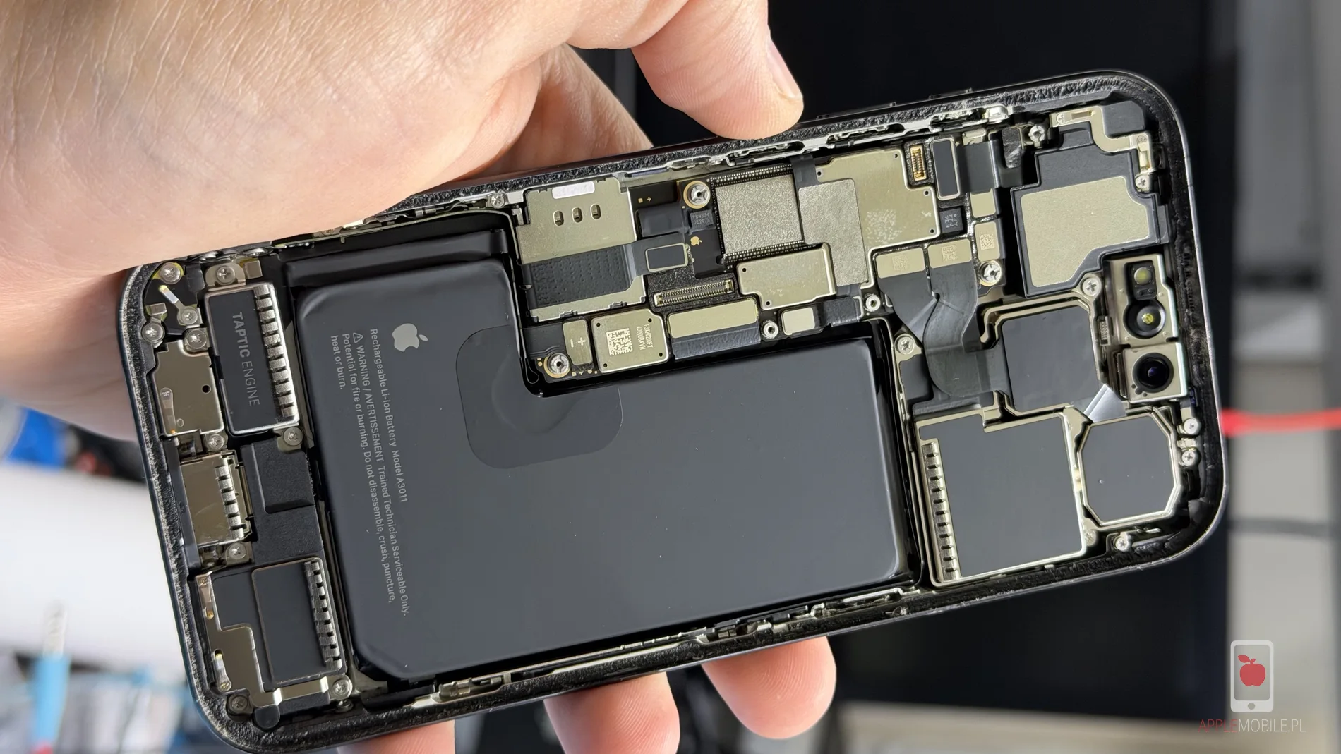 naprawa telefonu iPhone w serwisie