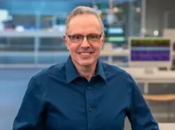 Johny Srouji dyrektorem ds. sprzętu w Apple