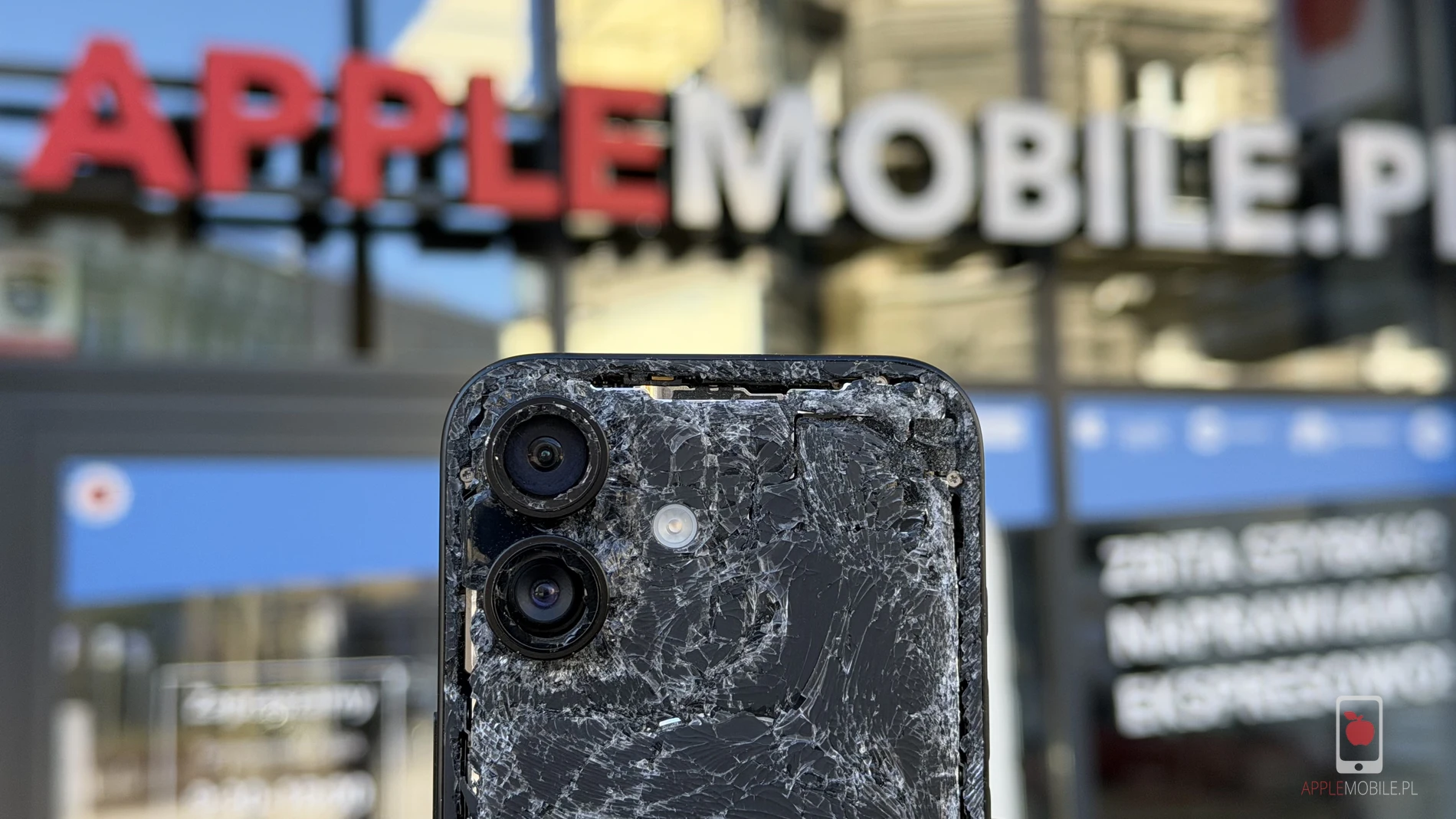 iPhone 17 wymiana tylnego szkła obudowy Szczecin
