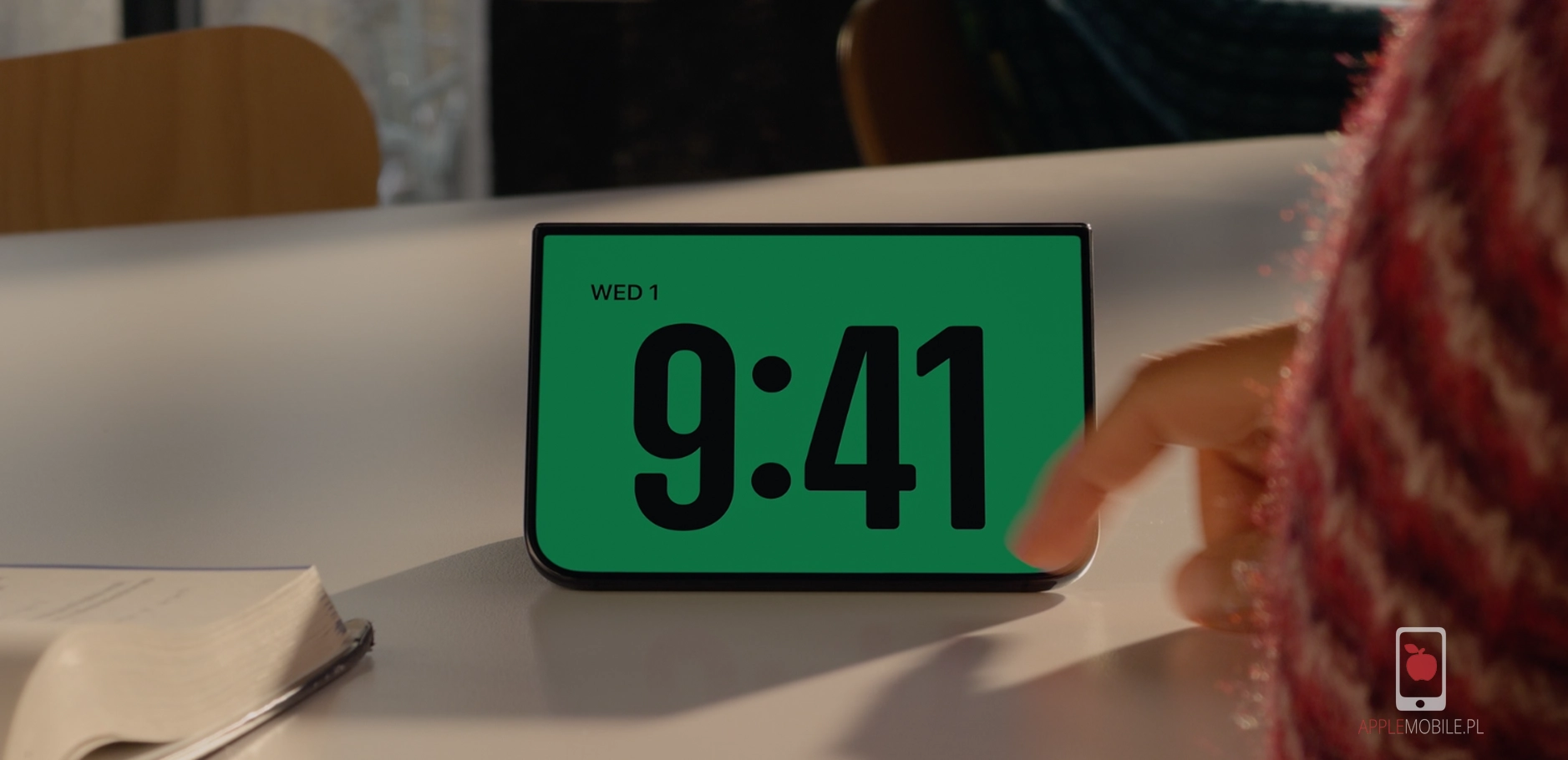 Tryb StandBy jak w iPhonie na ładowarce indukcyjnej