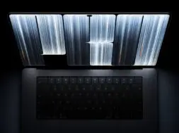 Apple przedstawia przełomowego MacBook Pro z wyświetlaczem PROLED XDR